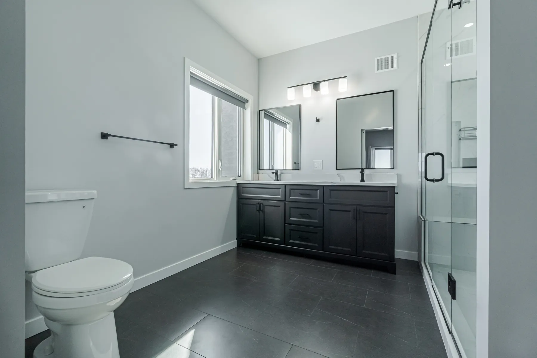 Marble ensuite, shower and bench